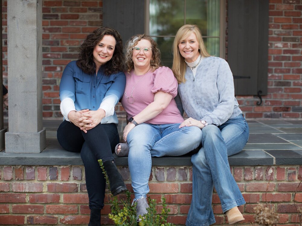 Lindy, Robyn, and Katie of the Storytellers team